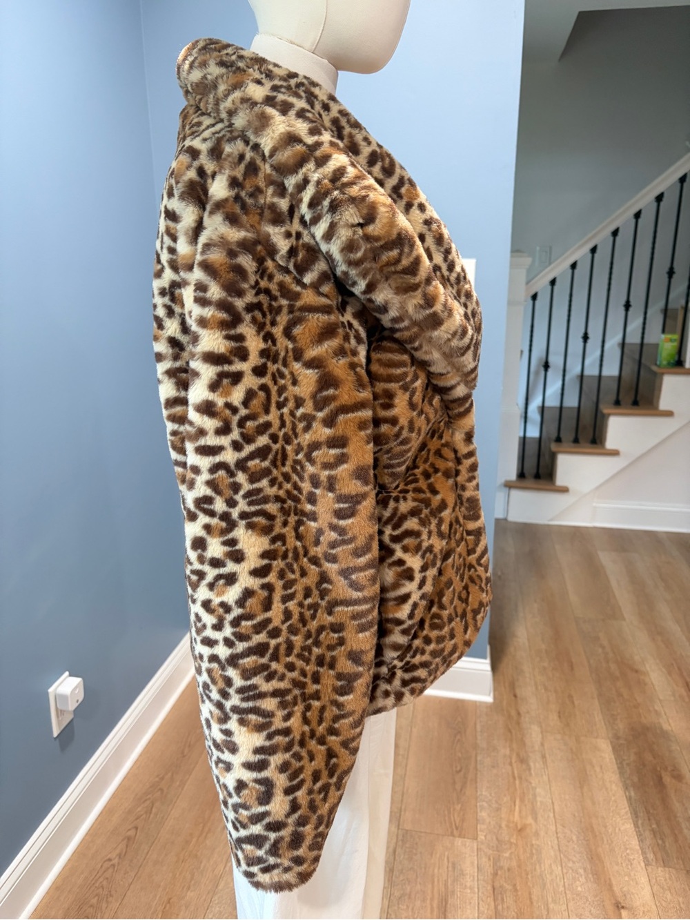 Anthropologie Leopard Print Faux Fur Jacket Coat Animal Print Size Small NWOT - Picture 7 of 15
